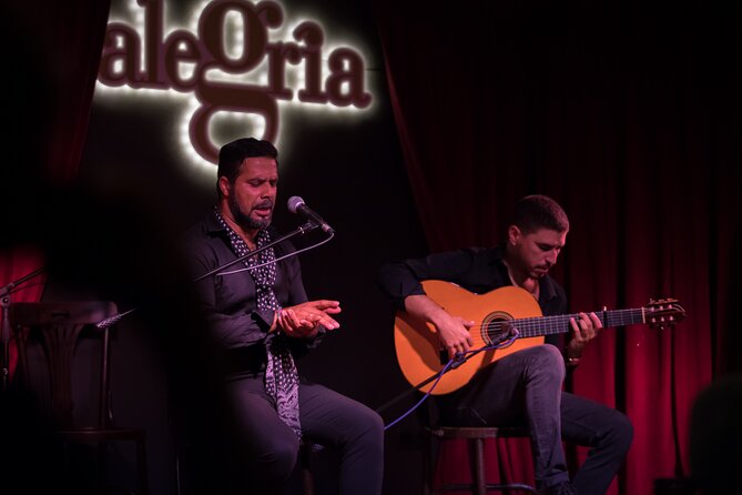 Authentic flamenco show. Alegria and gastronomy Malaga - A 1-hour Alegría flamenco show in Malaga’s intimate theatre