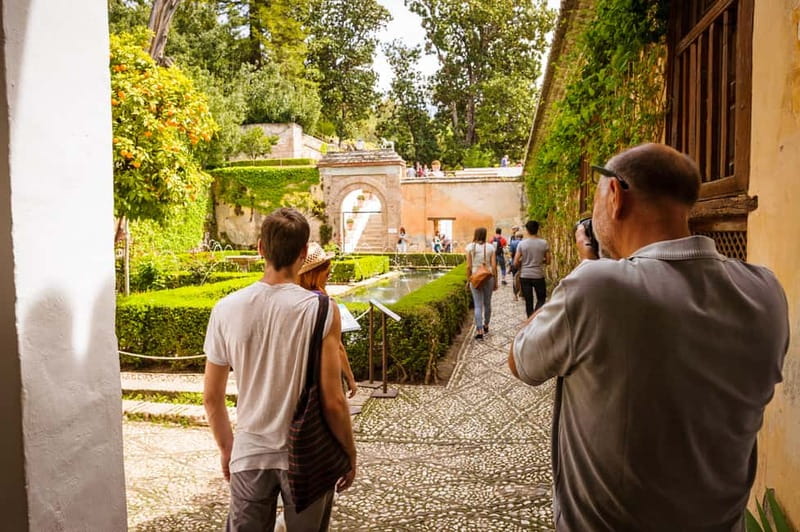 From Costa del Sol: Granada Full-Day Tour - Generalife Gardens: more than a pretty add-on
