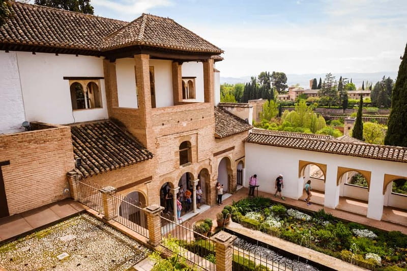 From Costa del Sol: Granada Full-Day Tour - Who this Granada day trip suits best