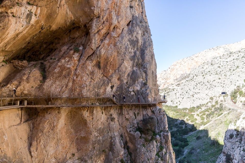 From Costa del Sol & Malaga: Caminito del Rey Guided Tour - Entering the Caminito del Rey: what the walk really feels like