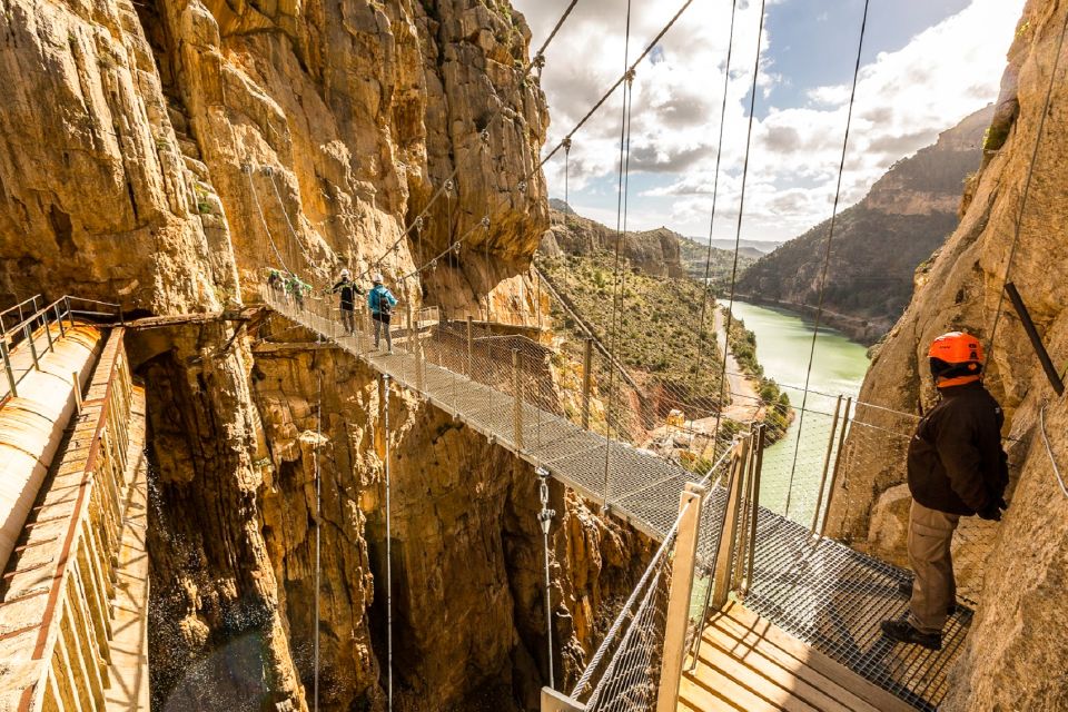 From Costa del Sol & Malaga: Caminito del Rey Guided Tour - Desfiladero de los Gaitanes: the canyon views you came for