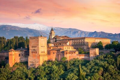 From Malaga: Alhambra Guided Tour with Entry Tickets - Entering the Alhambra: how the skip-the-line access plays out