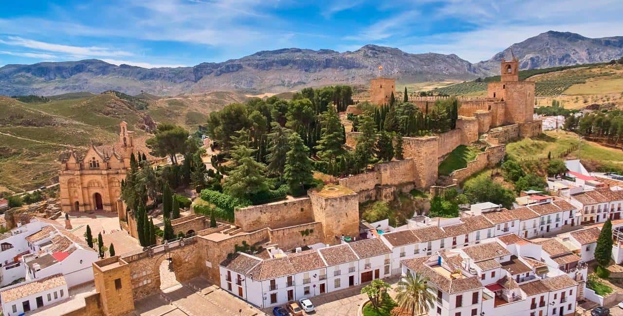 From Málaga: Caminito del Rey & Antequera: Dolmens and free time - Who this tour suits best (and who should skip it)
