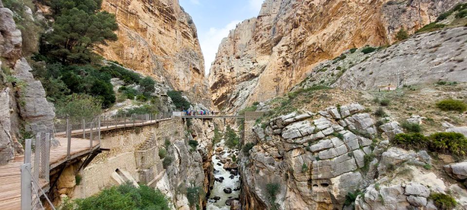 From Málaga: Caminito del Rey Guided Day Trip - Why the Caminito del Rey fits a Málaga day trip