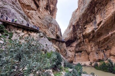 From Málaga: Caminito del Rey Guided Day Trip - Getting there: Av. de Andalucía pickups and the coach ride