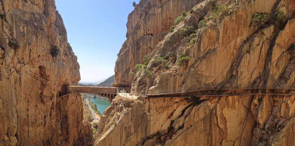 From Málaga: Caminito del Rey Small-Group Tour with Picnic - A 6-hour Caminito del Rey that feels manageable