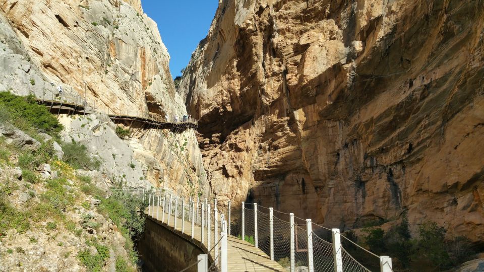 From Málaga: Caminito del Rey Small-Group Tour with Picnic - The national-park picnic: simple food, better timing