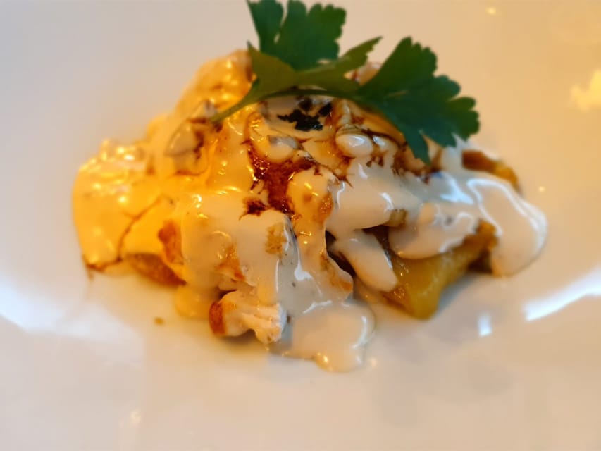 From Malaga: Caminito del Rey/White Village Tour & Tapas - Pace, fitness, and the real comfort question