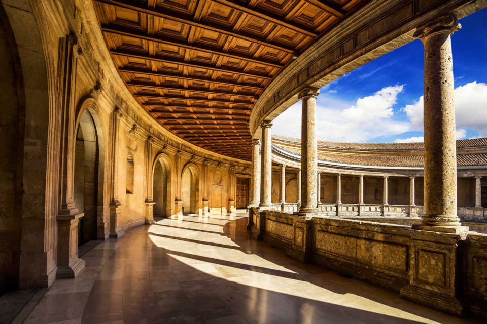 From Malaga: Granada Full-Day Trip with Alhambra - Generalife Gardens: The Water and Architecture That Make It Feel Alive