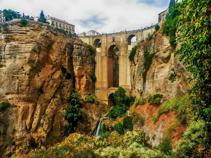 From Malaga: Ronda and Setenil de las Bodegas Day Trip - Setenil de las Bodegas First: Why the Order Matters