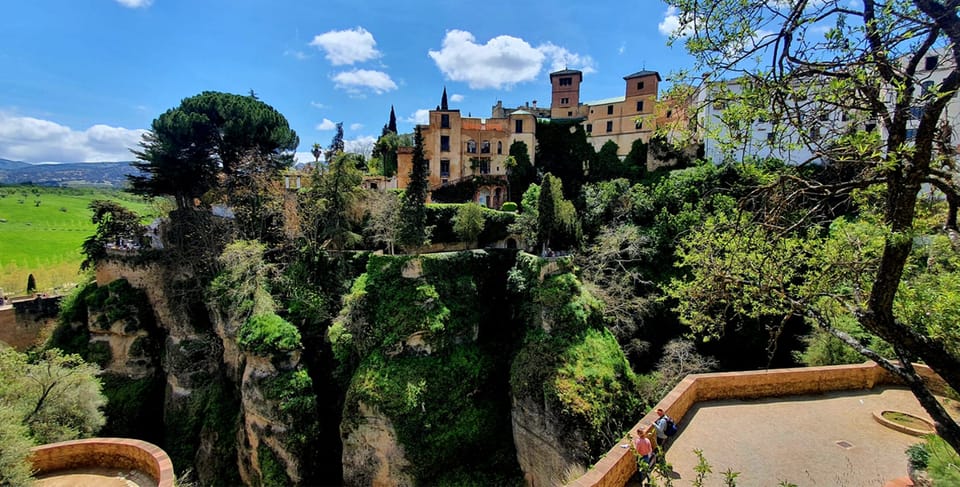 From Malaga: Ronda and Setenil Tour with Scenic Train - The itinerary timing that makes sense (and where it doesn’t)