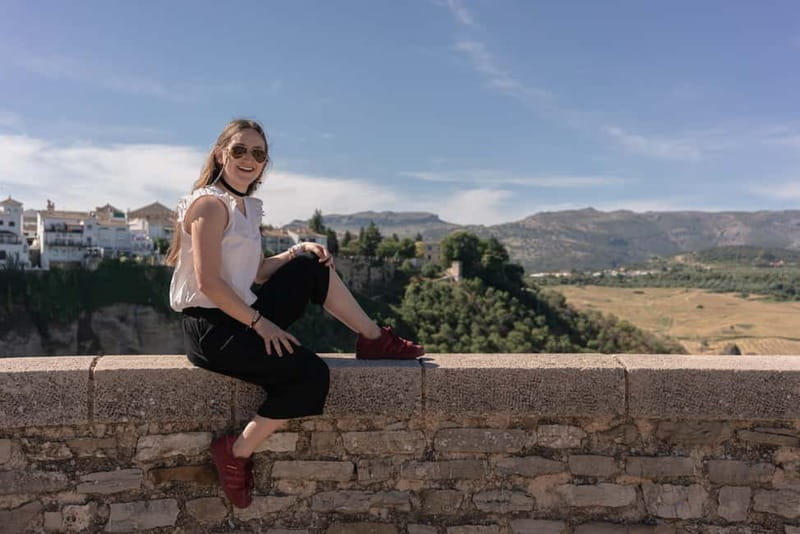 From Malaga: Ronda & Setenil de las Bodegas Guided Day Trip - Setenil de las Bodegas: walking through houses built into the rock