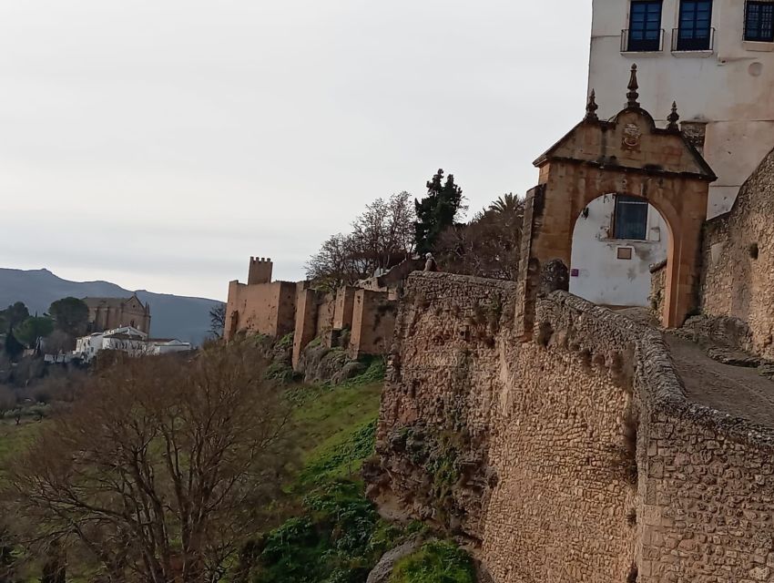 From Málaga: Ronda+Setenil de las Bodegas with Little Train - Setenil de las Bodegas: rock houses plus the little train ride