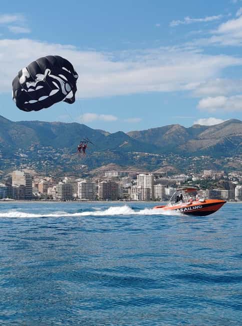 Fuengirola: Deluxe Parasailing Flight from Fuengirola Port - Finding Port Ticket Office and Parking in the Real World