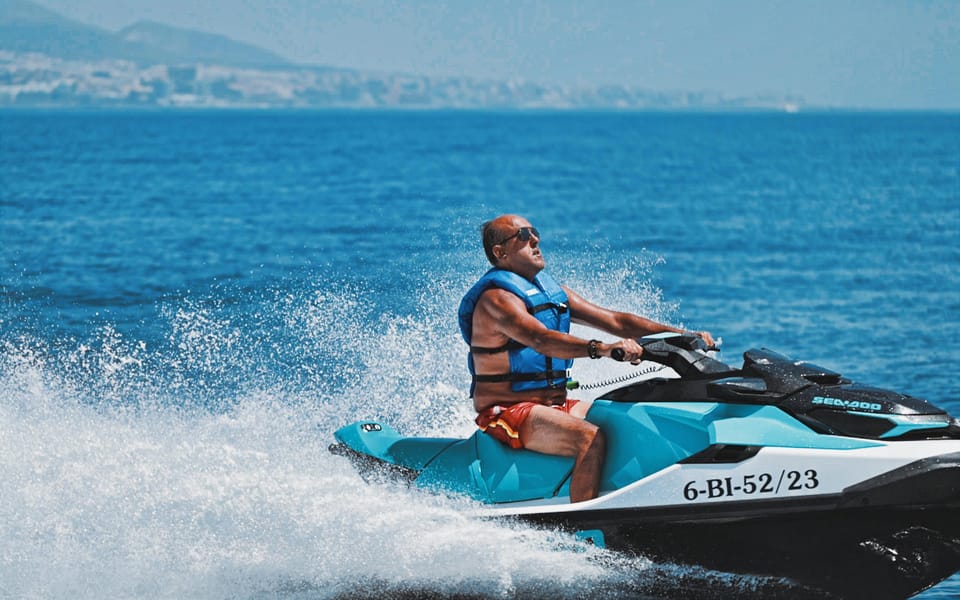 Fuengirola: Jet Ski Rental - 30 vs 45 minutes: how much thrill you really get