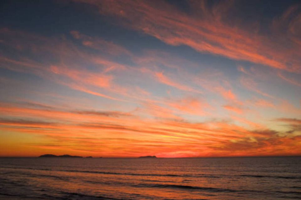 Fuengirola: Sunset Boat Tour with a Drink - Quick checklist: what to bring for an easy sunset