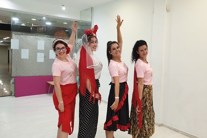 Fun, fast, flamenco: learn to dance flamenco rumba in 45 minutes - Small Group Attention: Why Up to 7 People Changes Everything