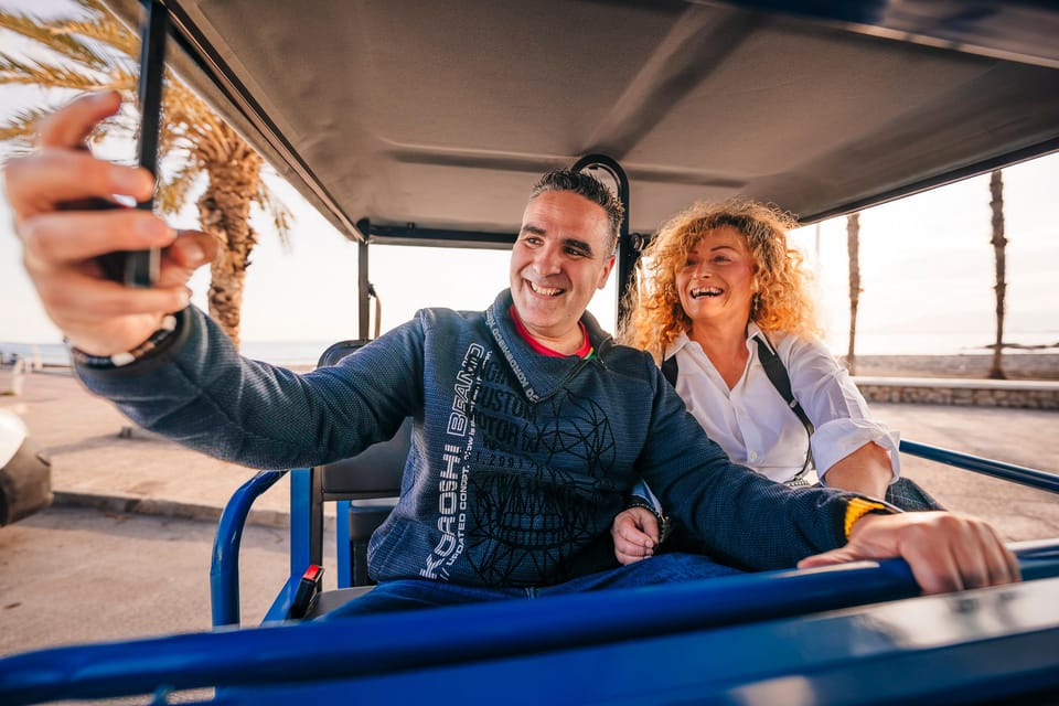 Málaga 2-Hour TukTuki Tour: Private Experience - Gibralfaro lookout: the dedicated break for wide-city photos