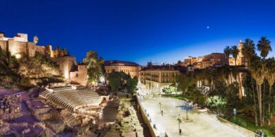 Málaga: Cathedral, Alcazaba, Roman Theater Walking Tour - Renaissance Cathedral of Malaga: what to notice with a guide