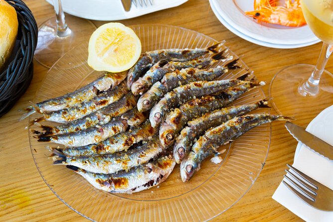 Malaga Food Tour: Tapas, Drinks and Delights with a Local - Stop 1 in Malaga: your first bite, then a quick reset