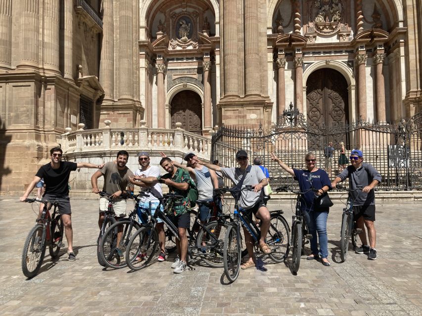 Malaga: Guided E-Bike Tour - The Gibralfaro forest climb and the bay-view break