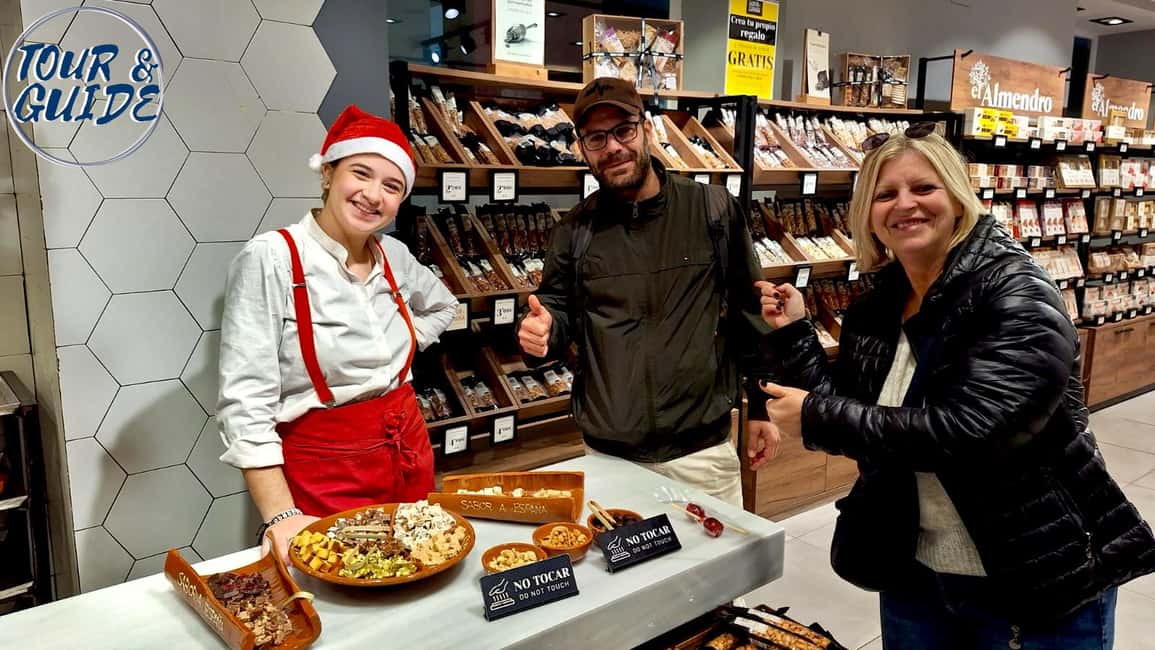 Málaga: Historic Center Tour with Local Guide - Mercado Central de Atarazanas: taste the city, not a script