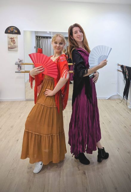 Málaga: Learn to dance flamenco rumba in 45 minutes - Key points I’d plan around before you go