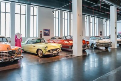 Málaga: Museo del Automóvil y la Moda Ticket - La Tabacalera: Touring a Former Tobacco Factory Built in 1923