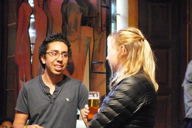 Malaga Nightlife Pub Crawl Tour with Drinks and Clubs Entry - Who this pub crawl suits best (and who should think twice)