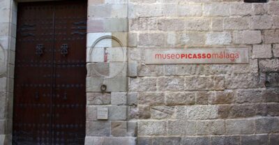 Malaga: Picasso Museum Guided Tour with Skip-the-Line Ticket - Meeting the Guide: Yellow Umbrella Timing in Malaga