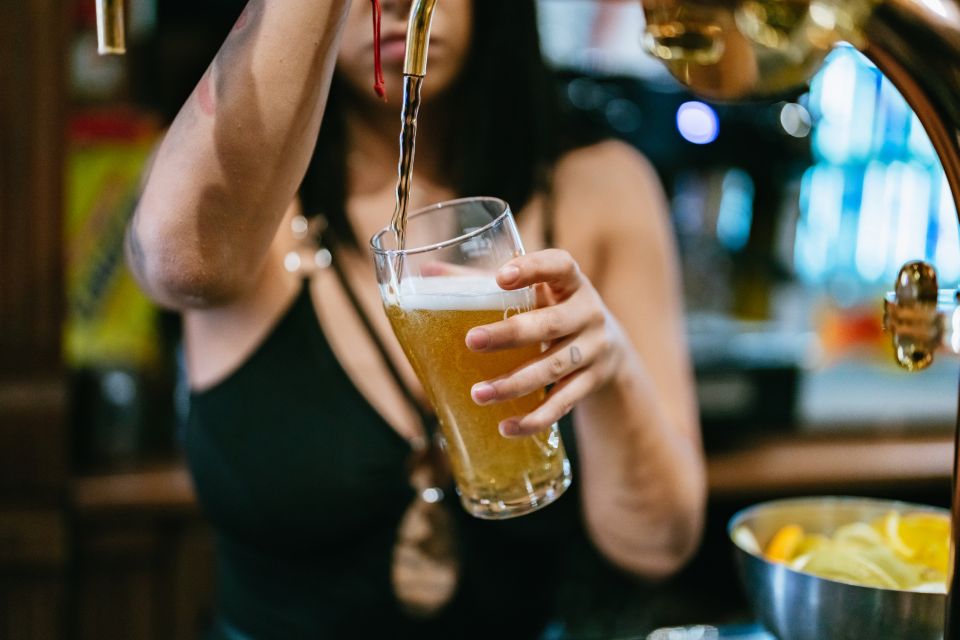 Malaga: Pubs and Clubs Crawl - What to Wear, Bring, and Expect at Club Doors