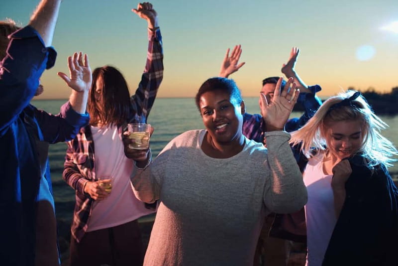 Malaga: Sailing Catamaran Sunset Cruise with Live DJ & Drink - Price and value: what $25 really buys you here