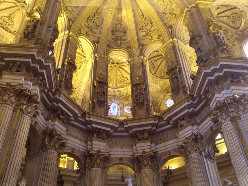 Malaga: Skip-the-Line Malaga Cathedral Tickets with Tour - Skip-the-Line Arrival at Málaga Cathedral