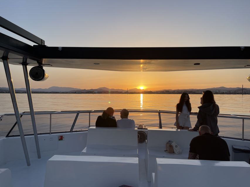 Málaga: Sunset Catamaran Trip - Málaga Sunset From the Water: What 90 Minutes Gives You