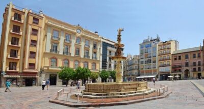 Malaga Tapas and Wine Tour - Meeting in the Right Place: Plaza de la Constitución