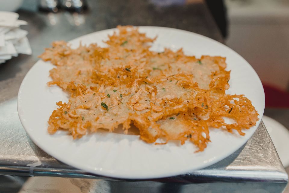 Malaga: Tapas Crawl - What you’re actually paying for: $86 for 3 hours of guidance and tastings