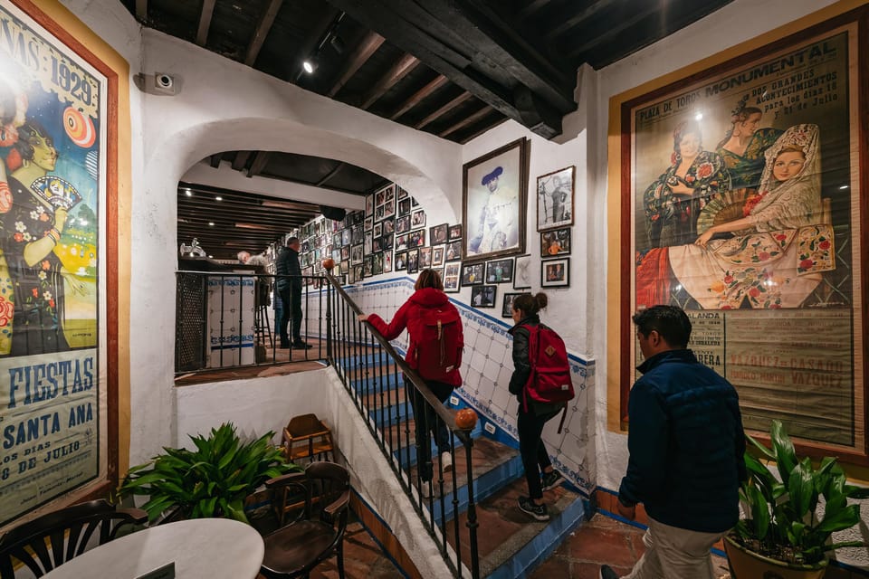Málaga: Traditional Andalusian Tapas and Wine Tour - Antigua Casa de Guardia and the 200-year-old wine start