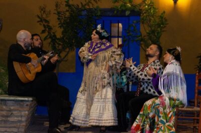 Marbella: Flamenco Show with a Drink - Before the show: your included drink and how to time it well