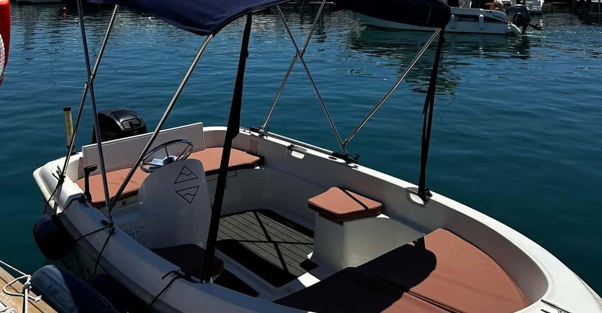 Marbella: Puerto Banús Boat Rental with No License Needed - Your 1–5 hour schedule: the freedom to float or to chase a boat-only bar