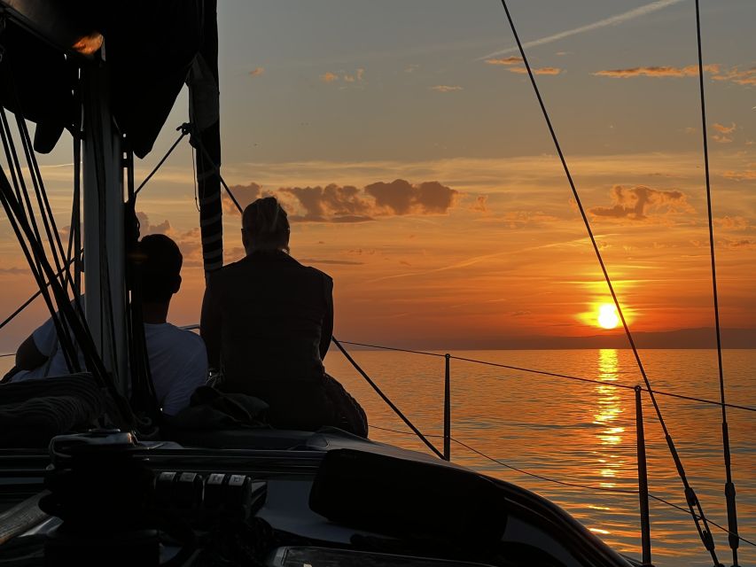 Marbella: Sunset Sailing Trip with Drinks and Snacks - Unlimited drinks and snacks: good value, not just a perk