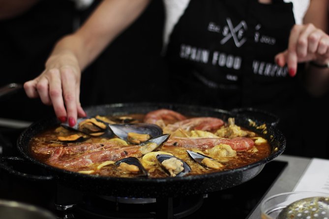 Paella Cooking Class in Malaga - Atarazanas Market: choosing ingredients like a local cook