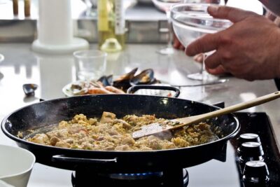 Paella Cooking Class in Malaga - Before the pan: olive oil tasting and Malaga snacks