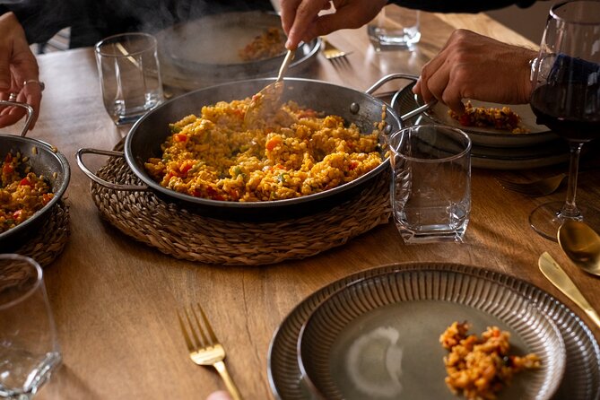 Paella Cooking Class with English Guide in Malaga - Group size and the English guide: small enough for questions