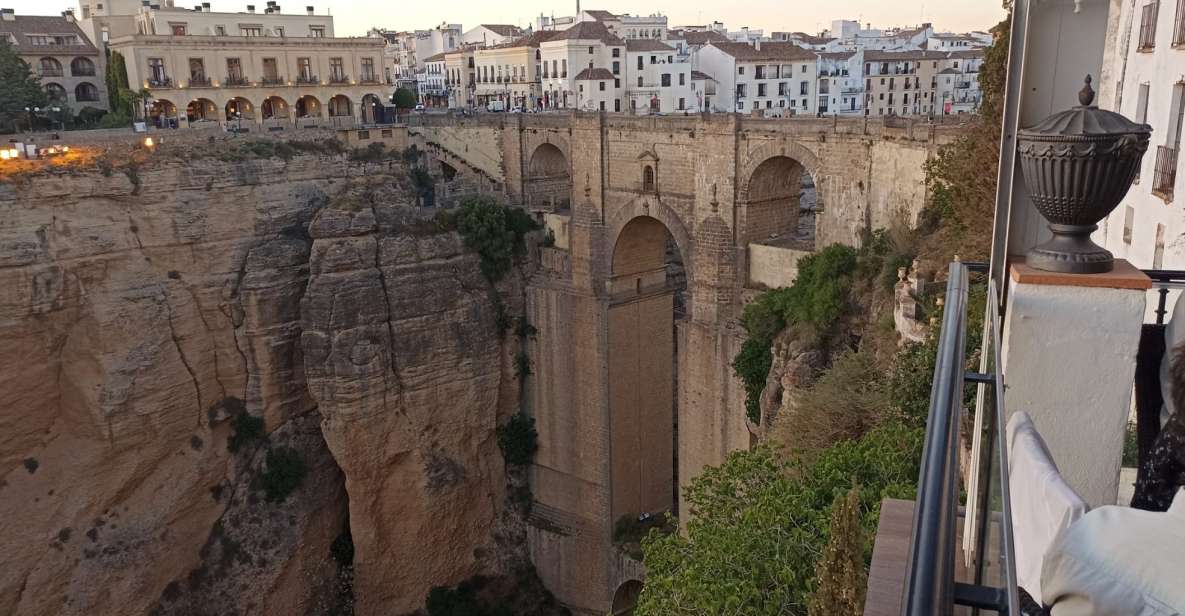 Ronda: Guided Walking Tour with English or Spanish Guide - Starting at Pl. de la Merced: a tour that gets you oriented fast