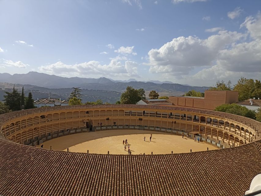Ronda: Guided Walking Tour with English or Spanish Guide - Collegiate Church of Santa María la Mayor: what you’ll notice from outside