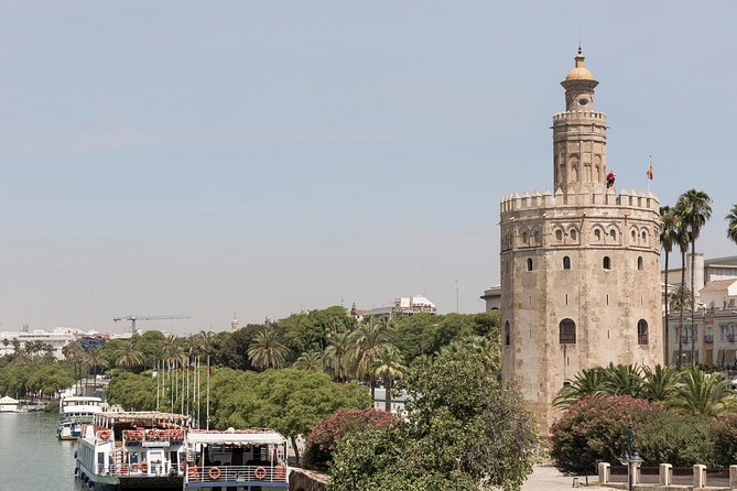 Seville Full Day Trip with Cathedral from Malaga - Giralda Tower and Columbus’ Tomb: Details That Make It Land
