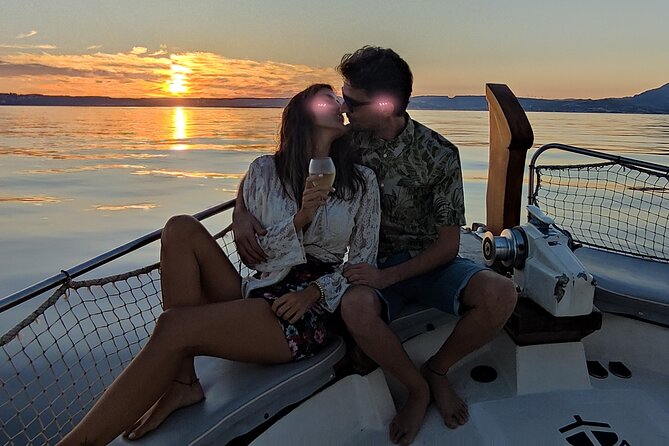 Sunset Boattrip + Tapa + Cava - Where You Meet in Estepona (And What It Means for Your Evening)