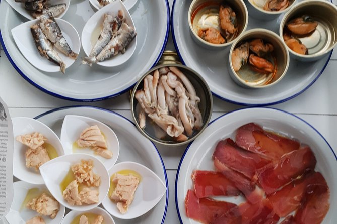 Sunset Boattrip + Tapa + Cava - Comfort on a Small Boat: What to Expect About Seating and Spray