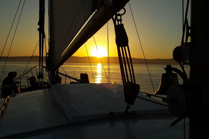Sunset Sailing Experience in Estepona - Drinks, blankets, and comfort: small details that affect your mood