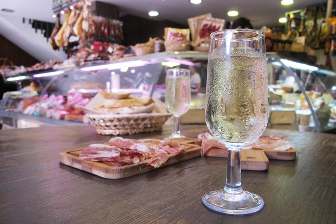 Taste of Malaga Tour : Tapas, History and Local Customs - 14+ Tastings in 3 Hours 30: What Come Hungry Really Means